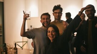 Life happening around our table 🫶🏻